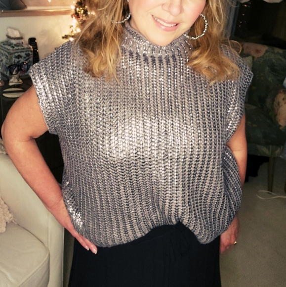 NWT American Fit Silver Coated Metalic Sweater LAST ONE!  🎁♨️ - Picture 2 of 10